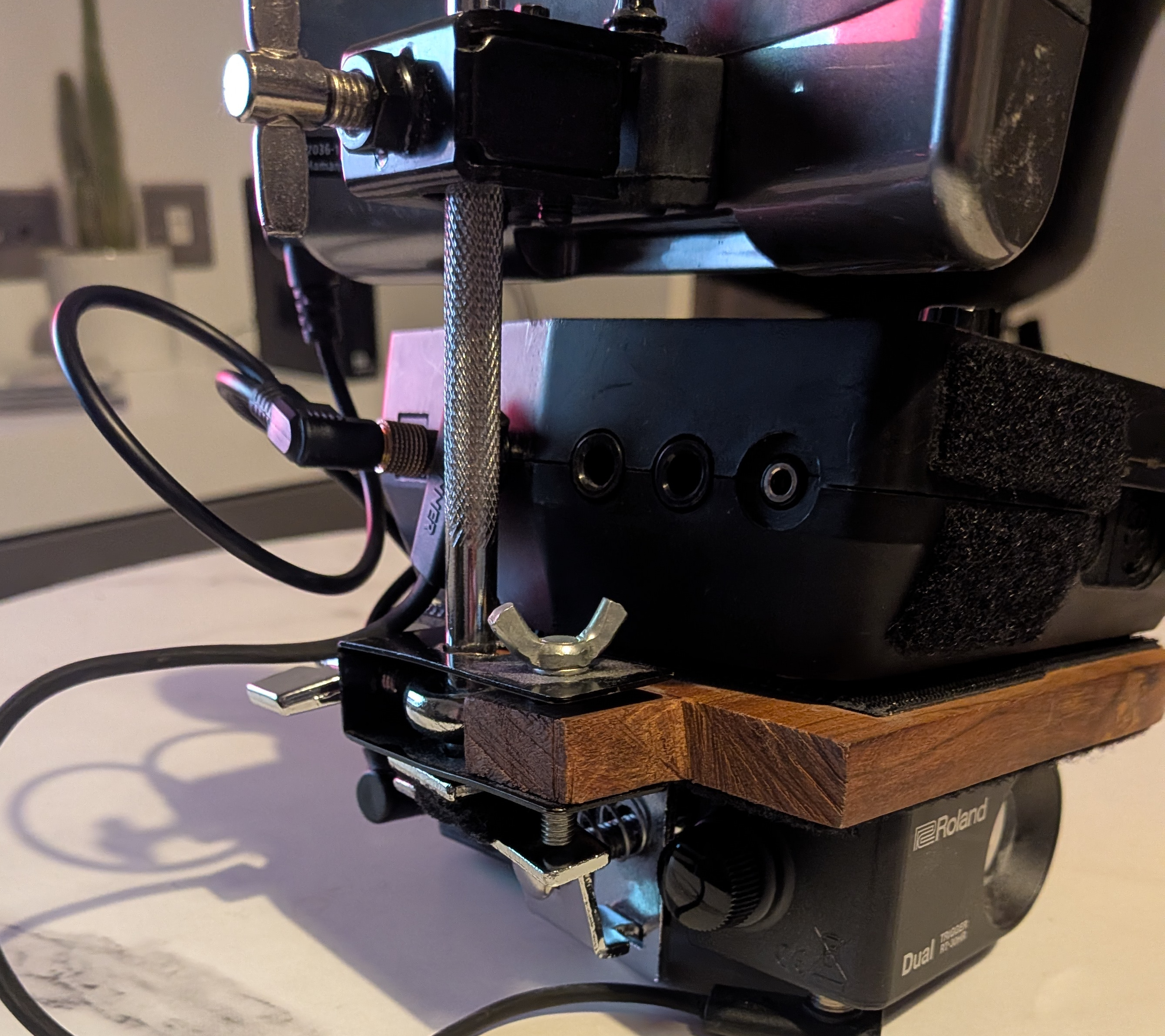 Side view of the finished compact hybrid drumming rig